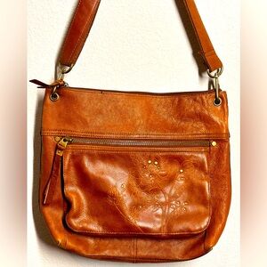 Fossil Bag - Brown Shoulder Bag - Adjustable Strap - Gold Accents